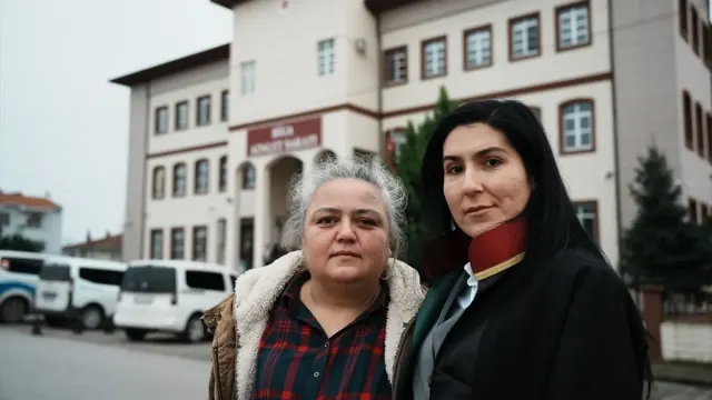 Çanakkale Biga’da Lisede Şiddet Davası Başladı: 15 Yaşındaki Öğrenci ‘Kasten Öldürmeye Teşebbüs’ Suçlamasıyla Yargılanıyor