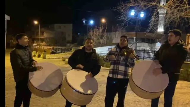 Çanakkale Bayramiç’te Asırlık Sahur Geleneği: Vatandaşlar Türkülerle Uyandırılıyor