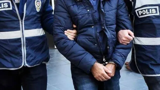 Çanakkale’de Silahlı Paylaşım Yapan Öğrenci Adli Kontrolle Serbest