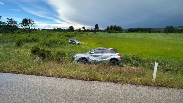 Ayvacık’ta Trafik Kazası: Cip ile Çarpışan Otomobil Tarlaya Savruldu, 1 Yaralı
