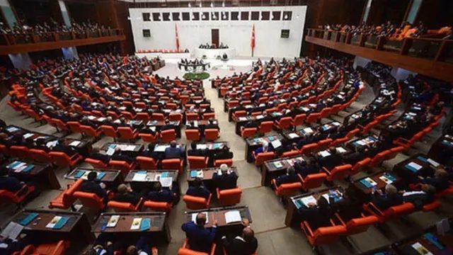 Kademeli Emeklilik Çıkacak Mı? Meclis'te Son Durum Belli Oldu!