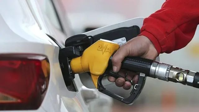 Benzine Dev İndirim Geliyor! Ancak Pompaya Yansıyacak Mı?