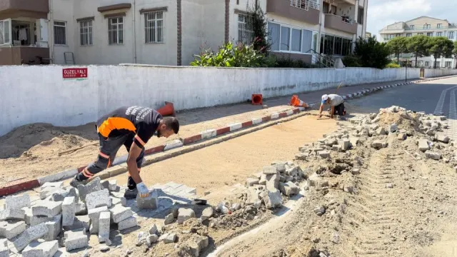 Lapseki'de Belediye Çalışmaları Hız Kesmeden Devam Ediyor