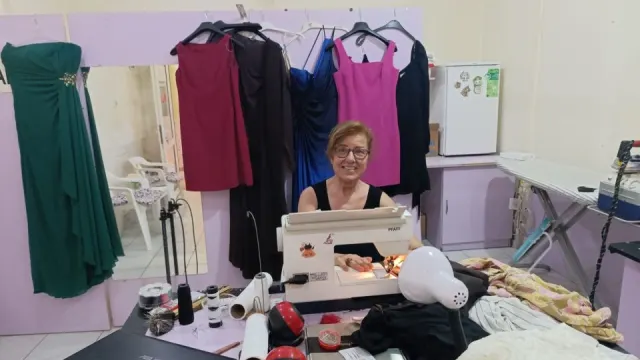Çanakkale'de 56 Yıllık Terzilik Serüveni: Hanife Çetin'in Hikayesi